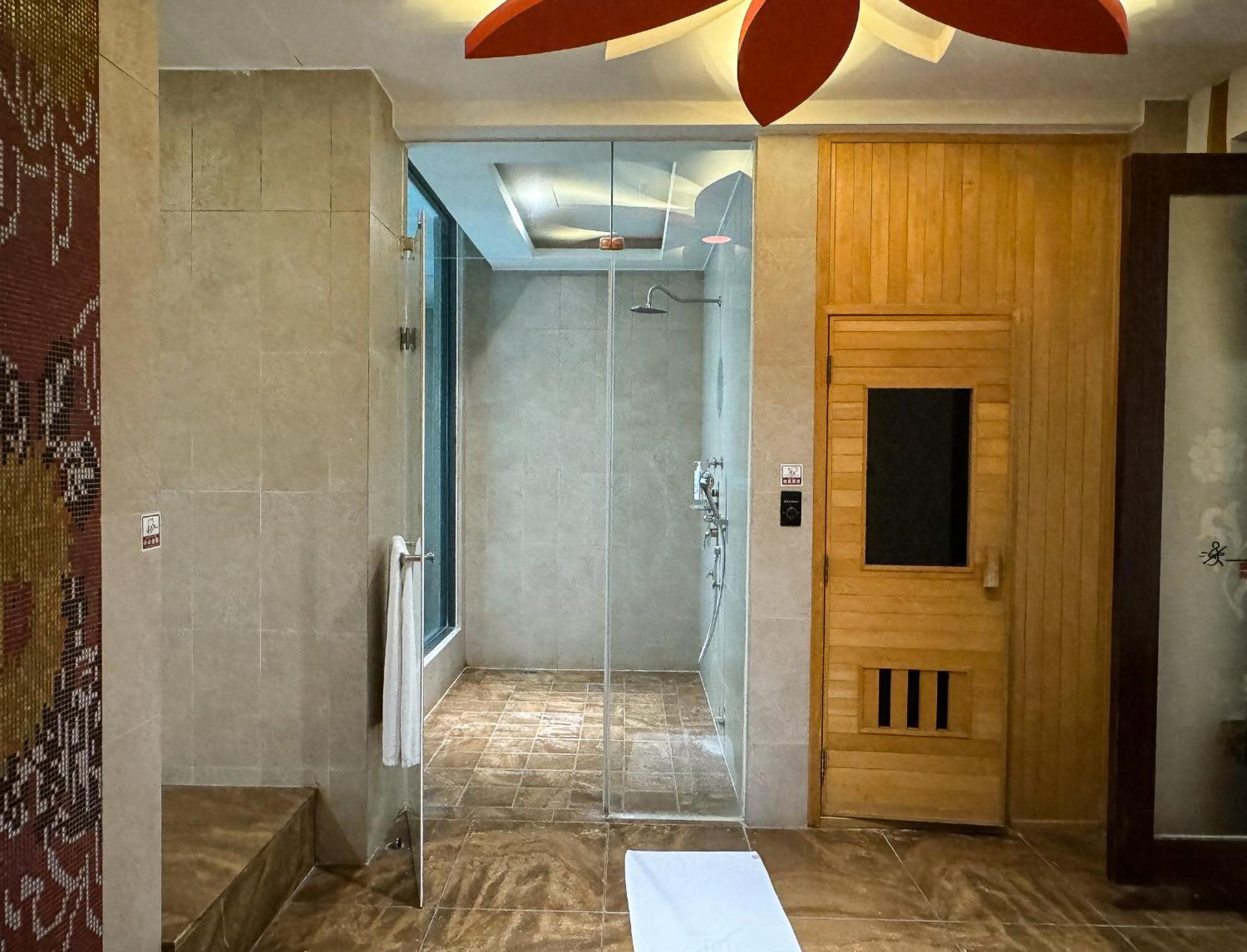 All-Ur Boutique Motel - Taichung Branch Exteriér fotografie