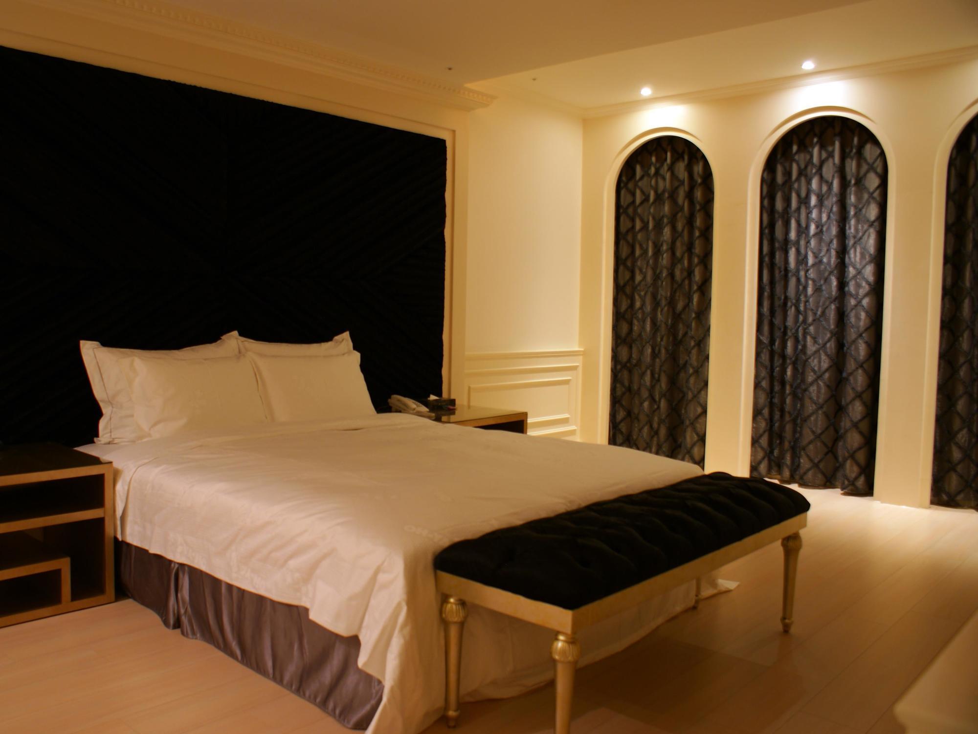 All-Ur Boutique Motel - Taichung Branch Exteriér fotografie