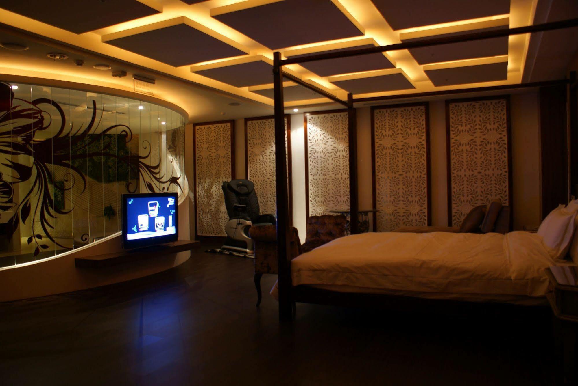 All-Ur Boutique Motel - Taichung Branch Exteriér fotografie