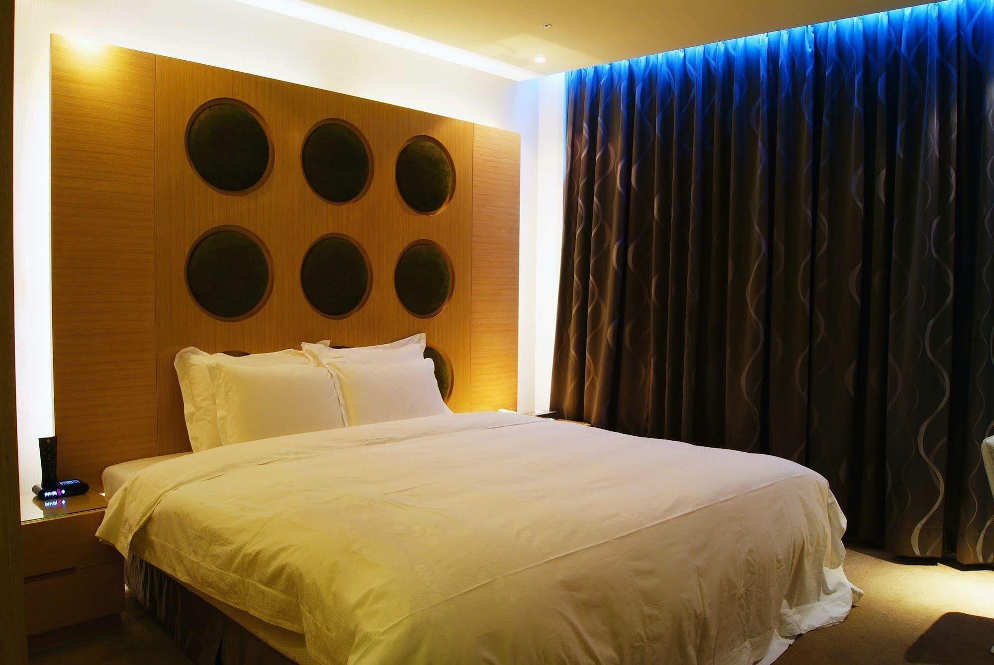 All-Ur Boutique Motel - Taichung Branch Exteriér fotografie