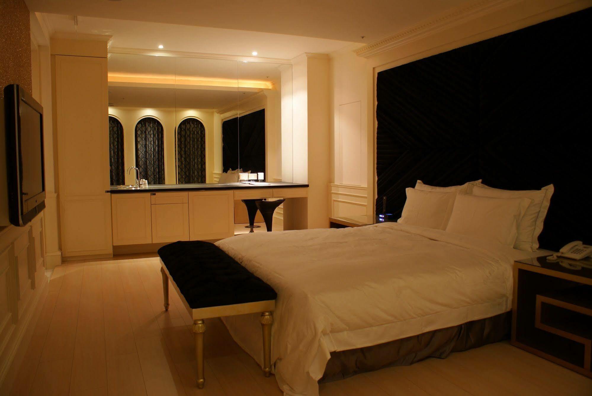 All-Ur Boutique Motel - Taichung Branch Exteriér fotografie