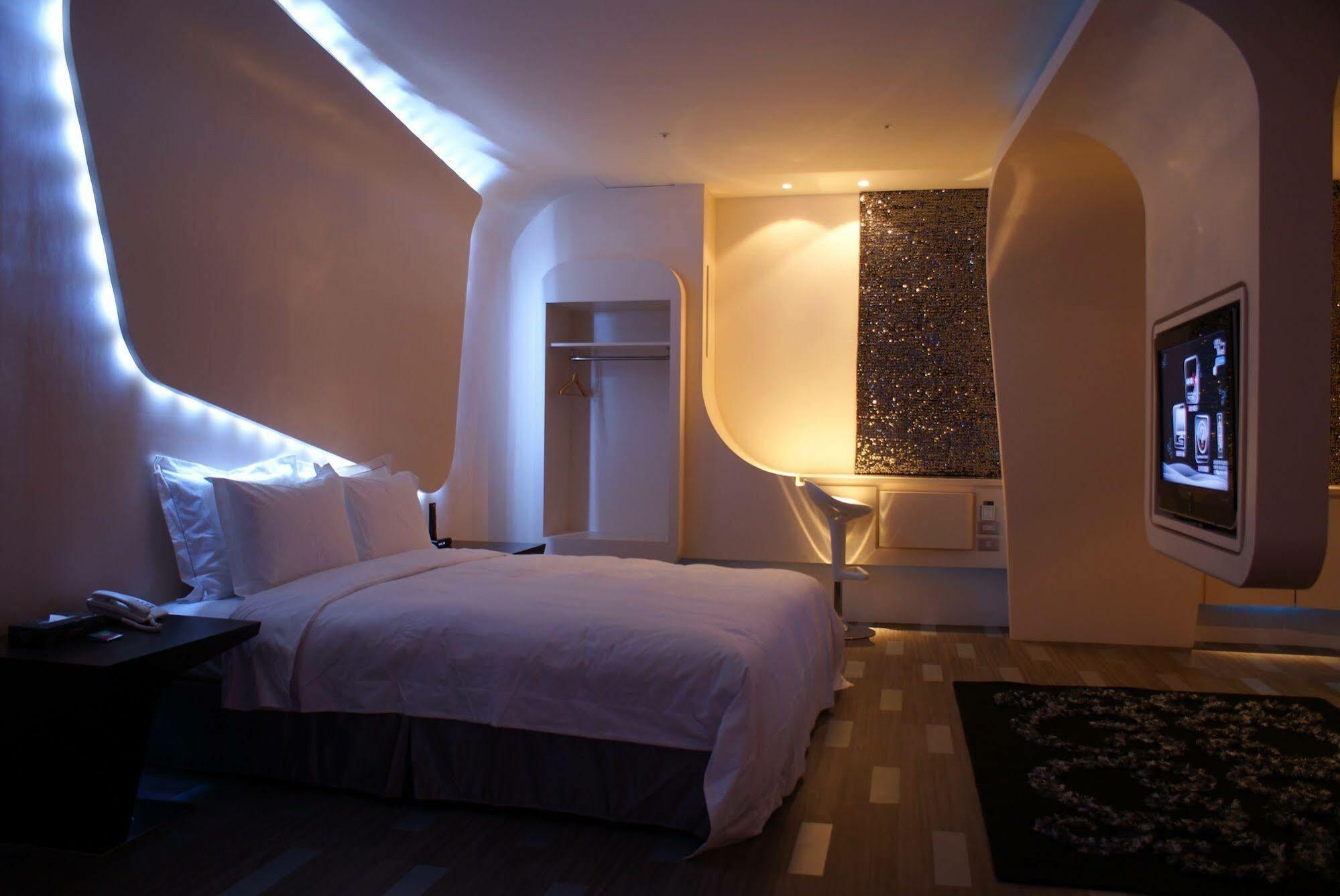 All-Ur Boutique Motel - Taichung Branch Exteriér fotografie